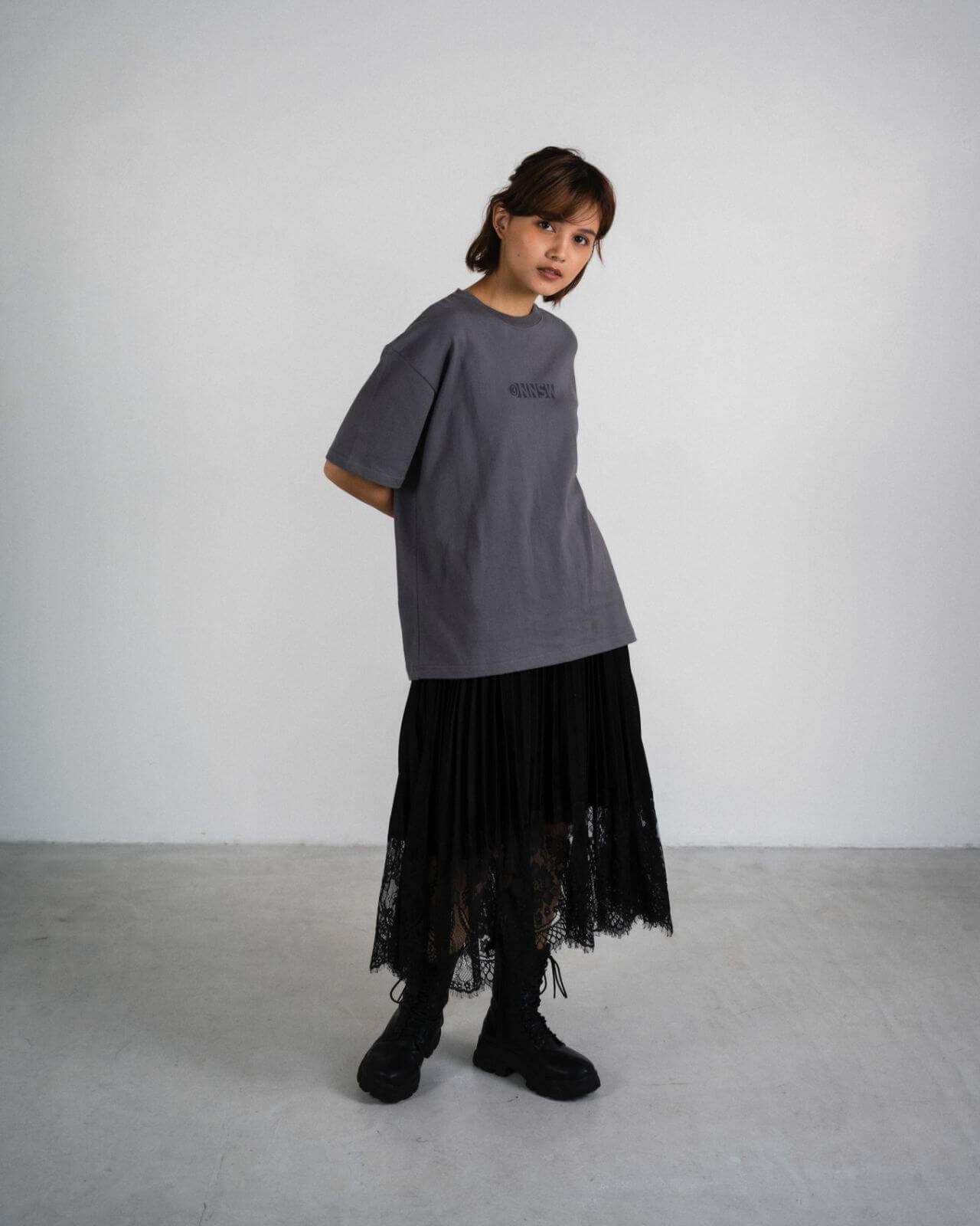 三人称公式グッズショップ「SANNINSHOP」